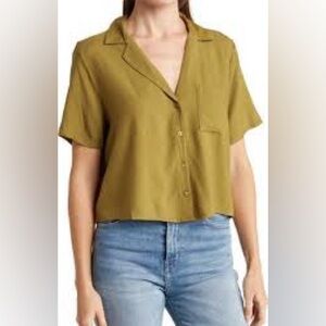 Body Glove Women's Mustard Button-Up Top